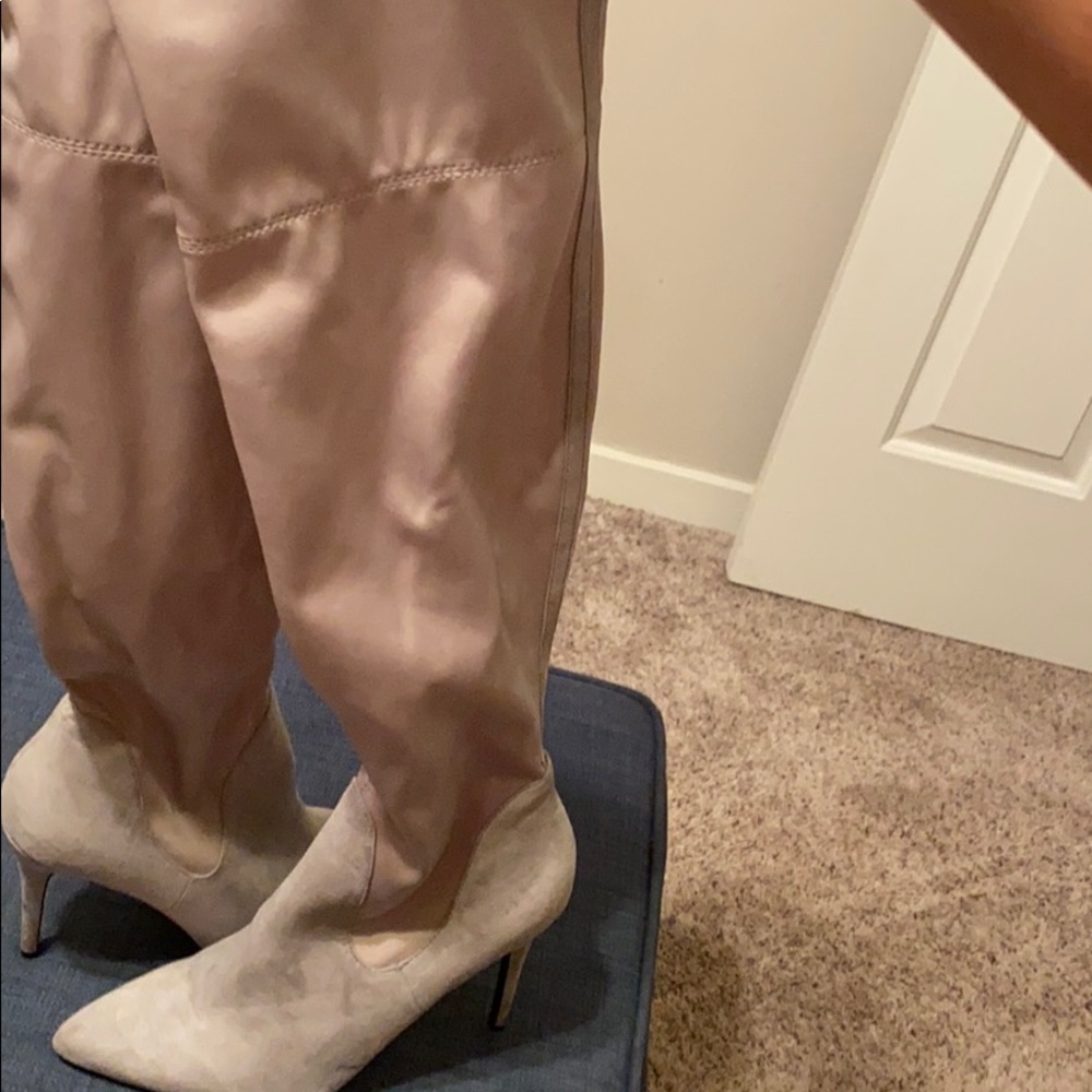 Over the knee boots- slouchy look or straight